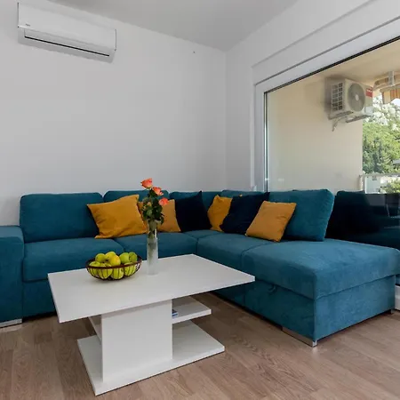 2 Bedroom Amazing In Apartment